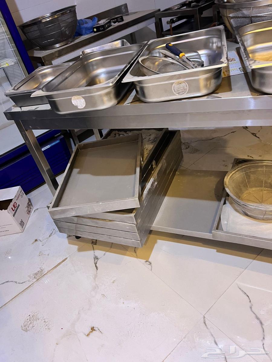 طولات مطعم ثلاث شبه الجديد مستعمل64553921246851110