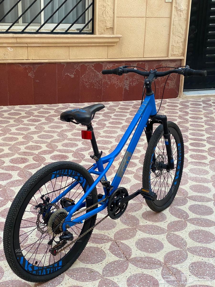 سيكل جبلي للبيع مقاس 24 نظيف جدا  بسبع سرعات64560558495361112