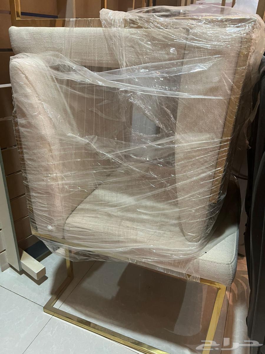 طاوله طعام سبب البيع بعثه خارج البلد64557796341890113