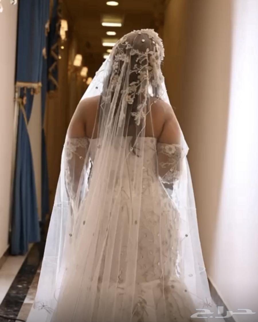 فستان زفاف وفستان ملكه لبس ساعات للبيع64559029301377113