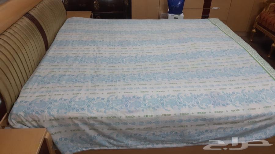للبيع سرير وكموديا التواصل الواتس فقط64554760478339111
