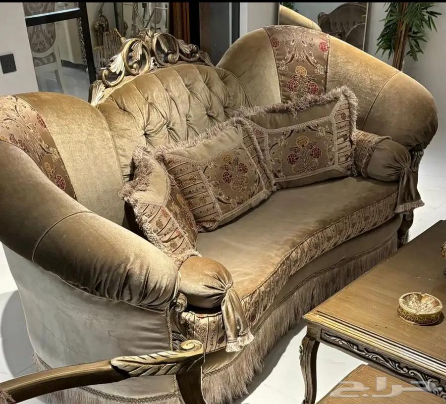 مجلس فخم للبيع كبير (مقسوم ف غرفتين) 10 قطع ب45064555012157697113