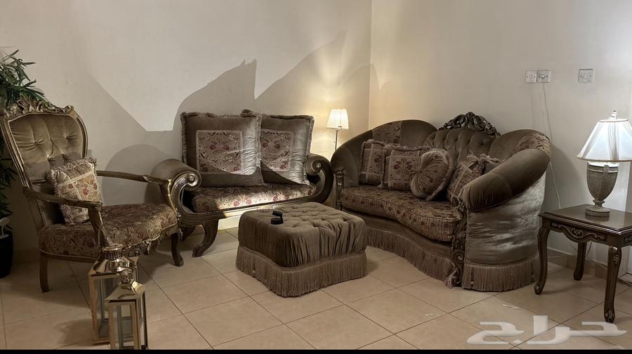 مجلس فخم للبيع كبير (مقسوم ف غرفتين) 10 قطع ب45064555012157697112