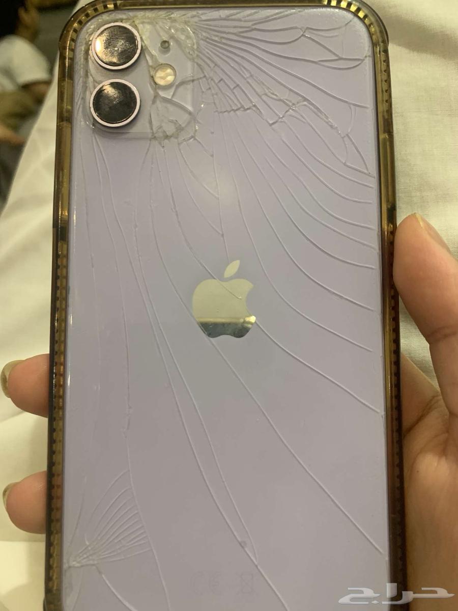 جوال آيفون 11 العادي مكسور من ورا كسر خفيف جوال x مثل آيفون64560809915010111