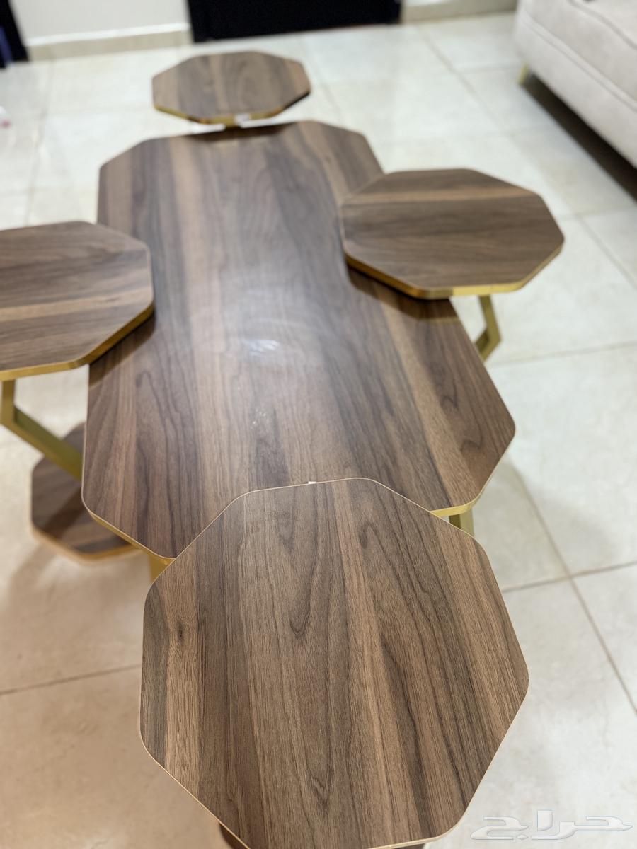 طاولات لون خشبي64562389630209110