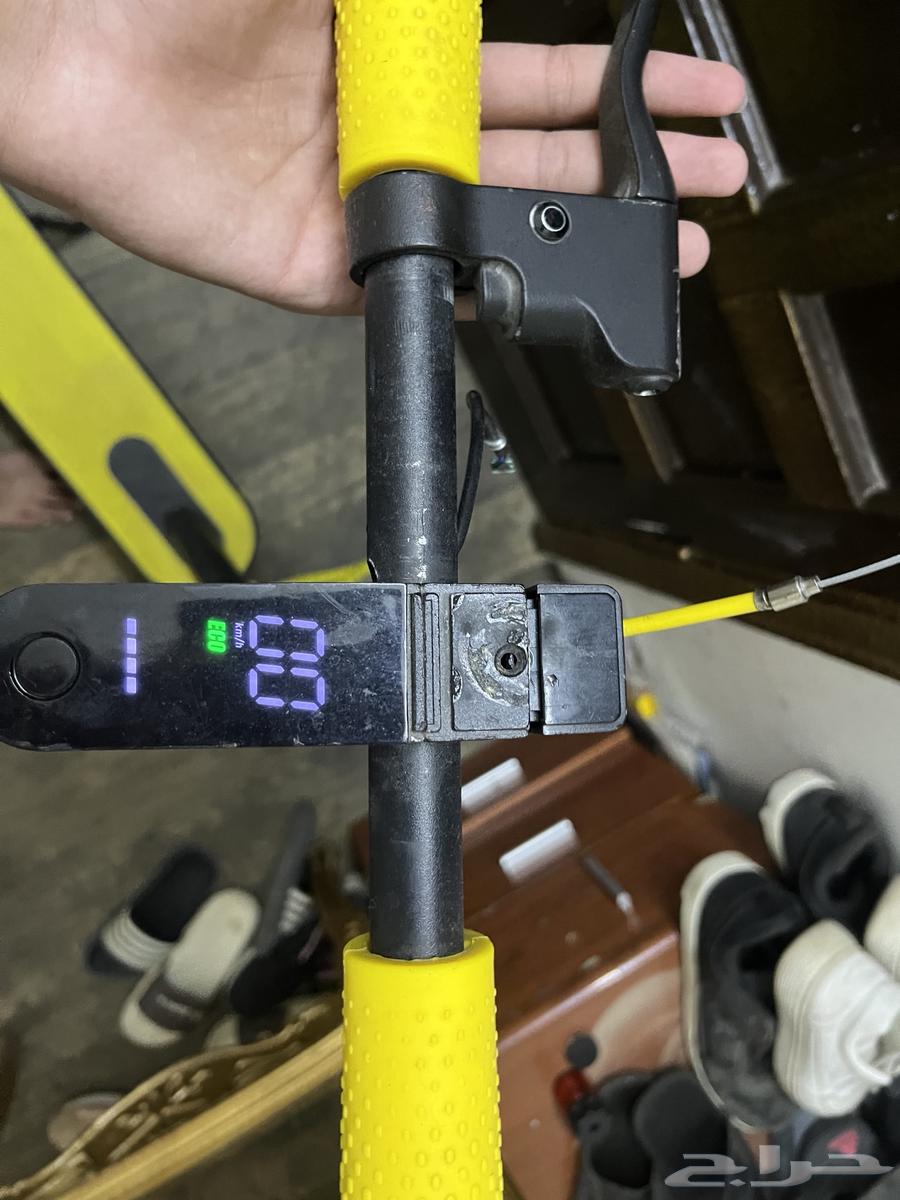 Working standing scooter64555054243201112