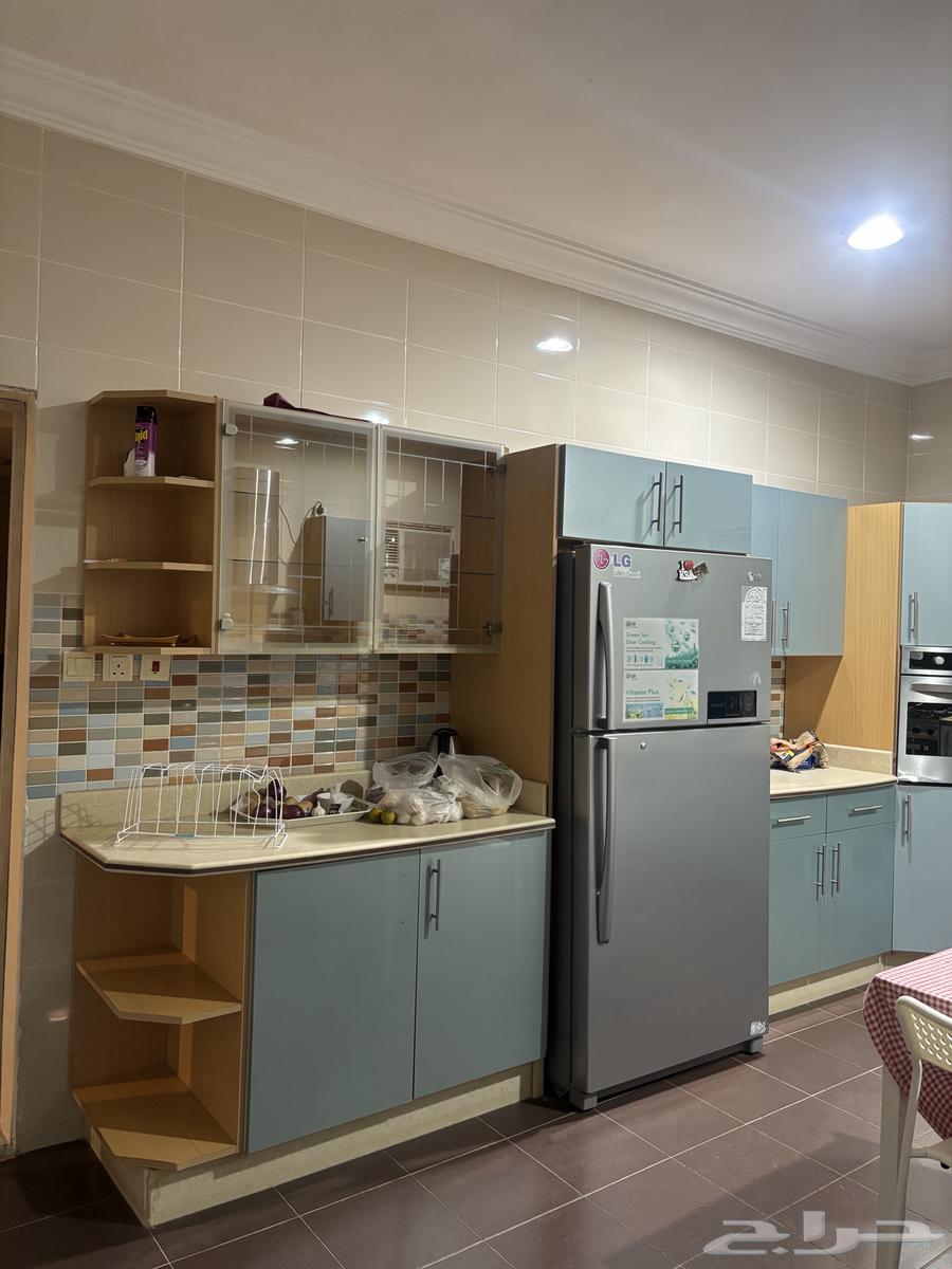 مطبخ متكامل ب اجهزته ال كهربائية للبيع64556539627778112