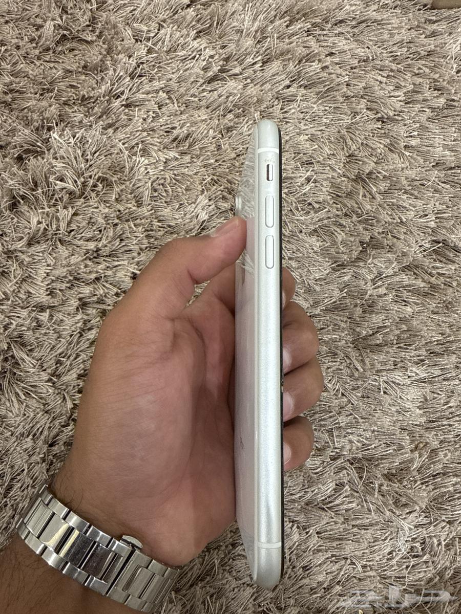 iPhone XR (Sold)64562165442817113