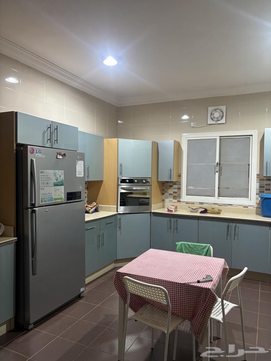 مطبخ متكامل ب اجهزته ال كهربائية للبيع64556539627778111