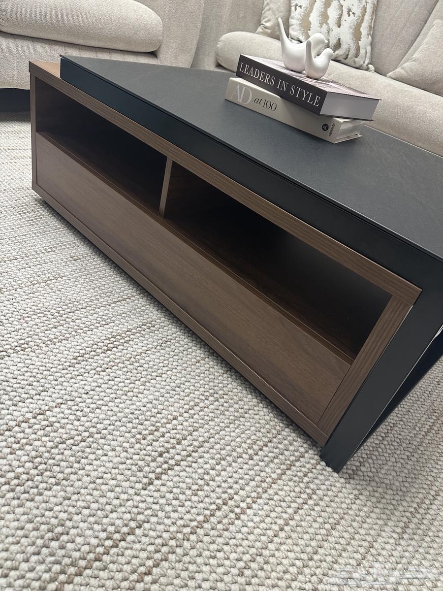 طاولة خشبيه وزجاجيه من أبيات64556847310977111