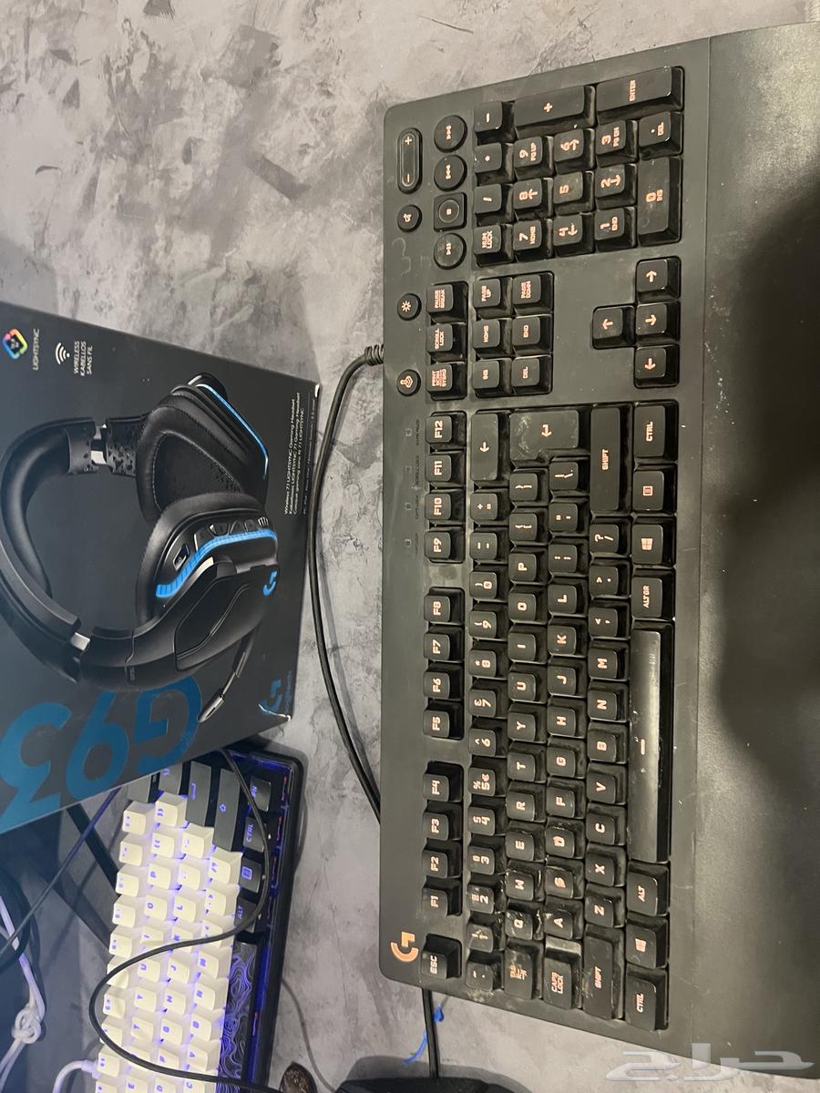 Logitech company package with sharp price 45064555432801794113