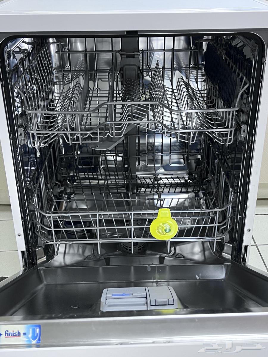 غساله مواعين جديده لا يوجد فيها اي عيب سبب البيع النقل64561221917313111