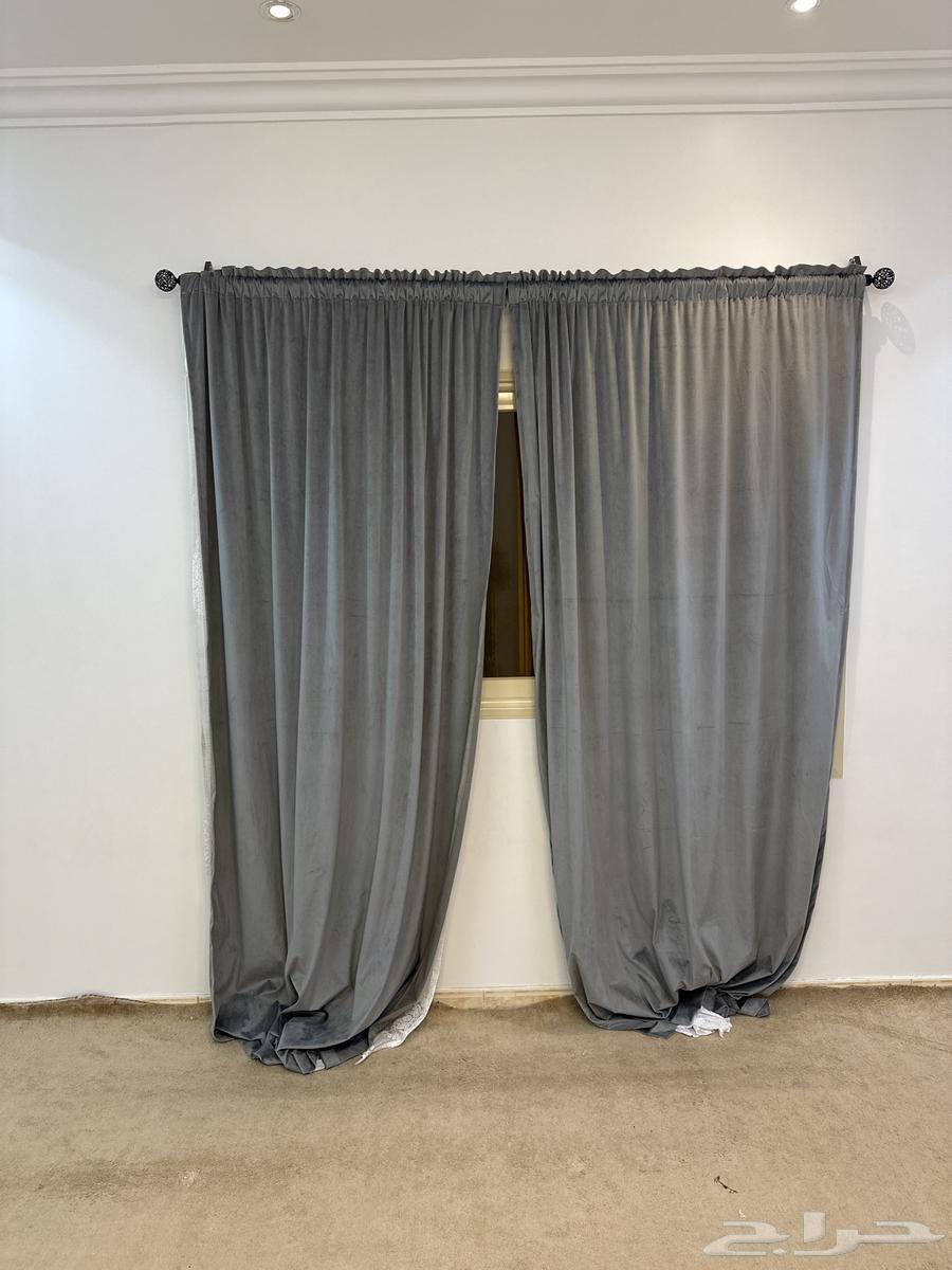 Carpet and two curtains for sale64560572486658111