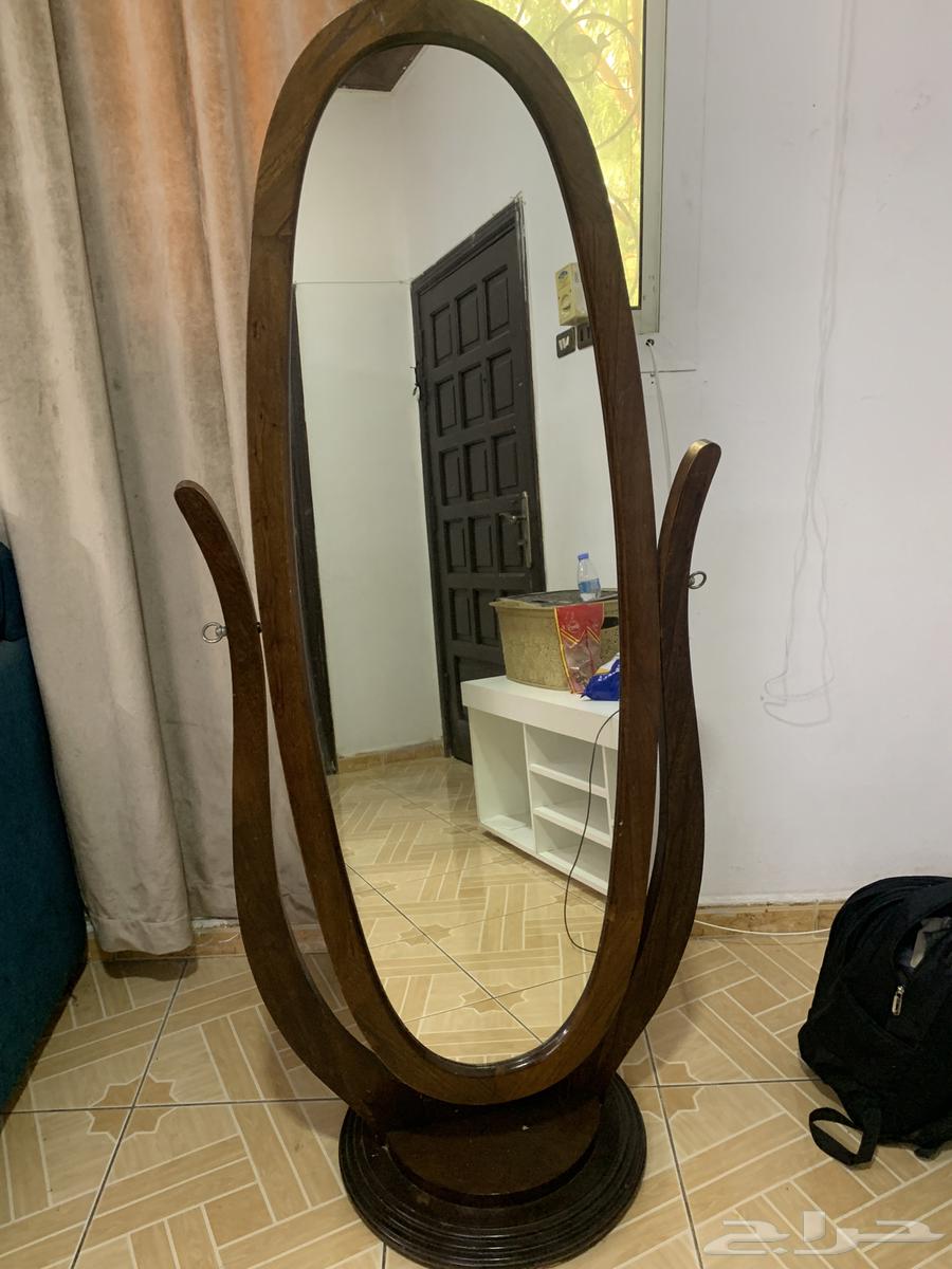 دولاب بحالة جيدة64557586861059112