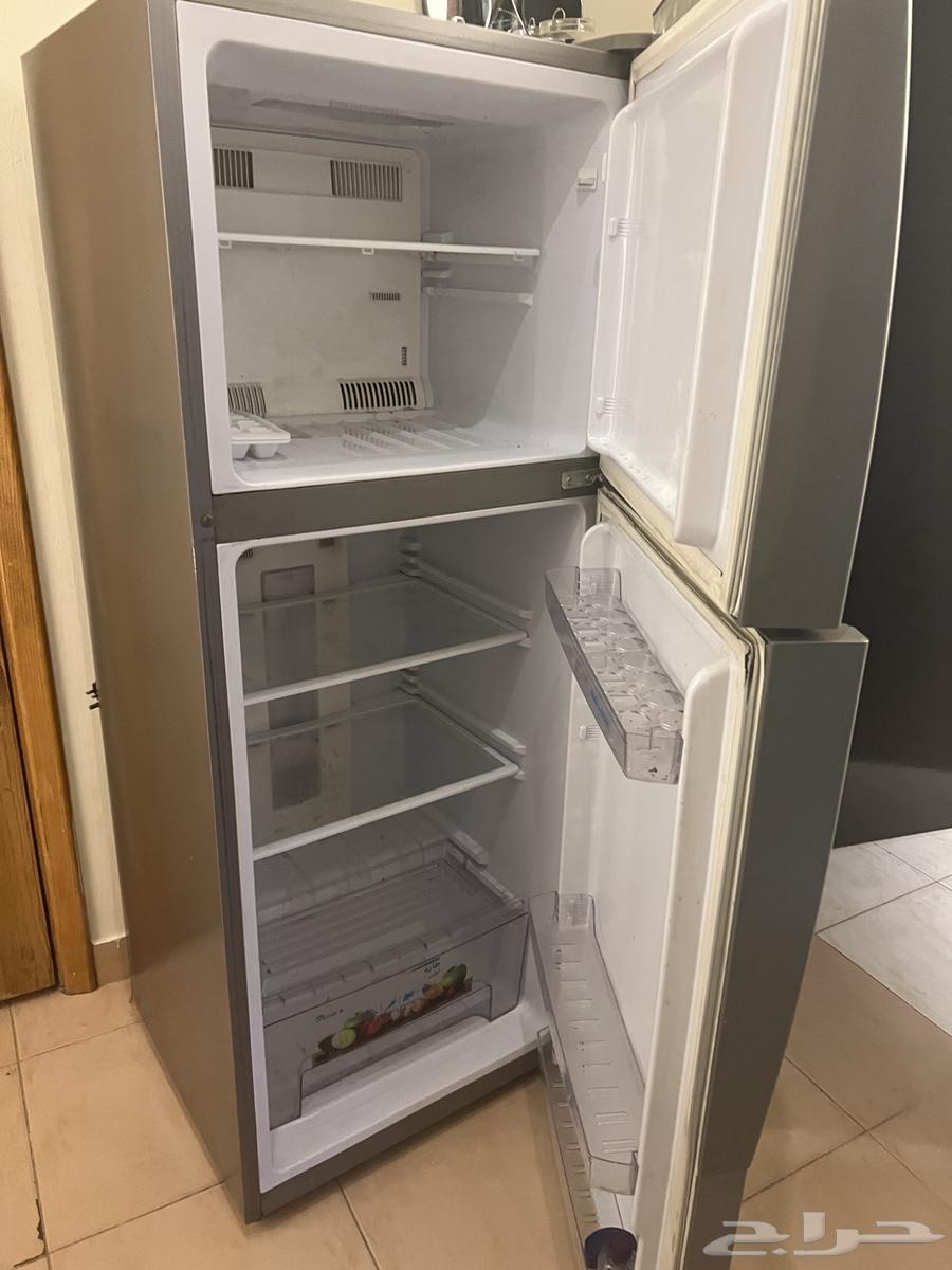 ثلاجة للبيع المستعجل64554802163073111