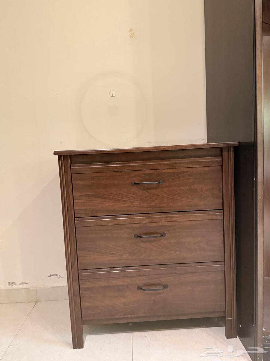 IKEA drawer cabinet in excellent condition except for the surface64556299985282110