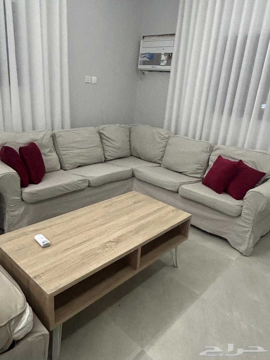كنب ايكيا حرف ال للبيع وطاوله تلفزيون ماعندي مكيفات64559029323905110