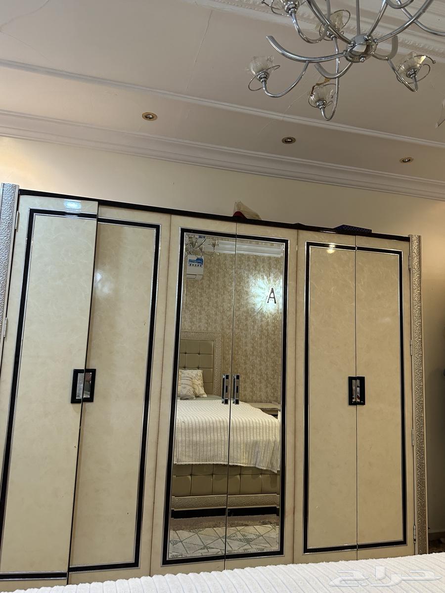 غرفة نوم من المطلق64555503441921111