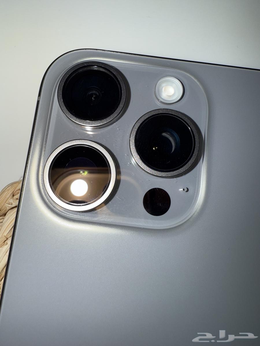 IPhone 15 Pro max مستبدل من اكسترا و عليه ضمان 25664555574494722111