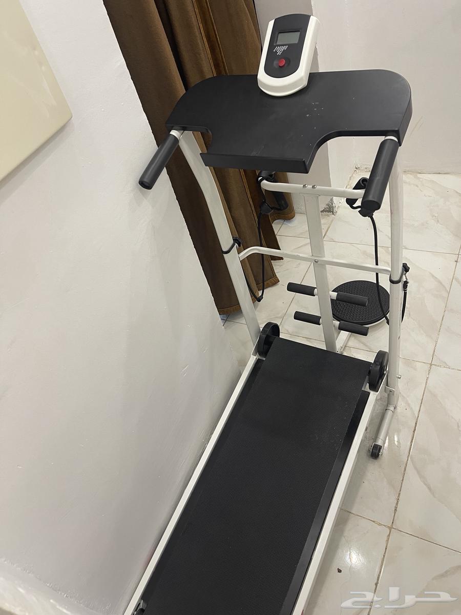 Treadmill with its accessories, very clean64558072790019110