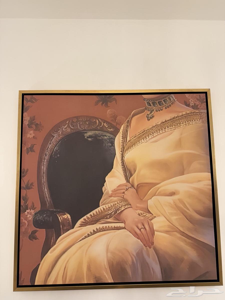 Canvas board with golden frame64553780416385110