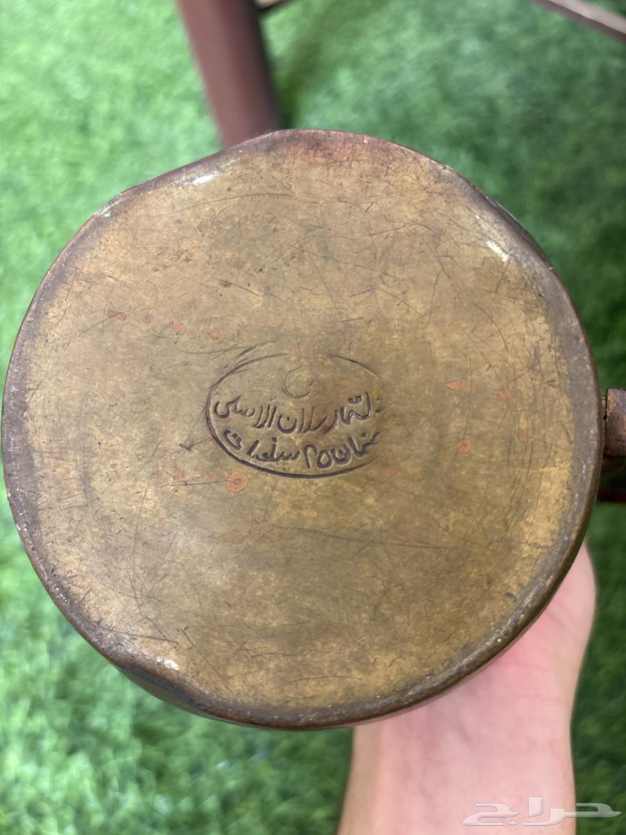 An old set of two dalahs, the messengers in the middle, big and small64557203111683111