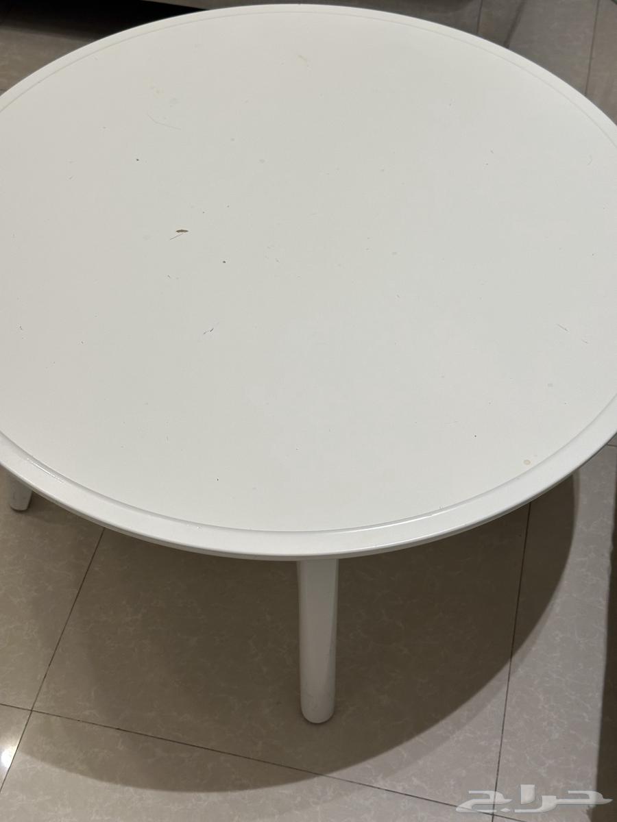 طاوله كبيره للبيع 100 ريال64553893218434111
