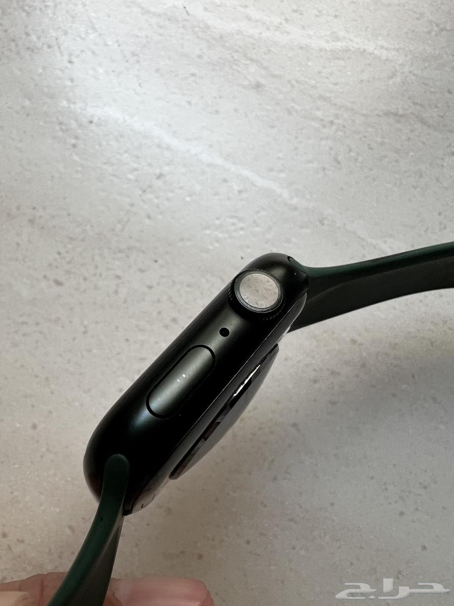 ساعة ابل 7 مقاس 45 نظيفه جدا و جميع ملحقاتها64555630723585113