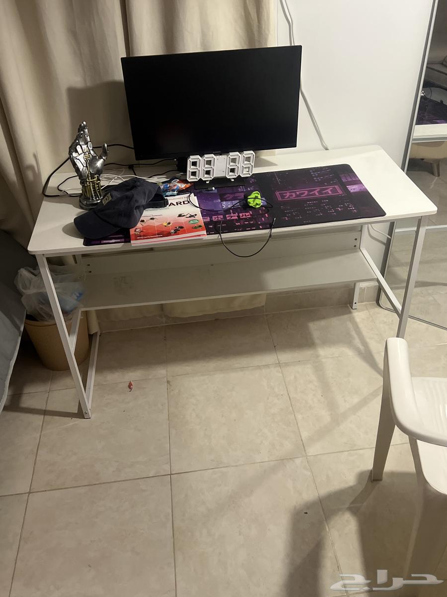 طاوله قيمنق64561883469186110