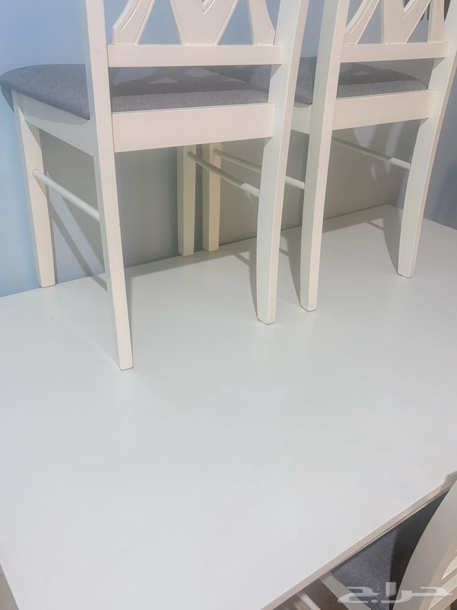 Dining table with 6 chairs64558933264642112