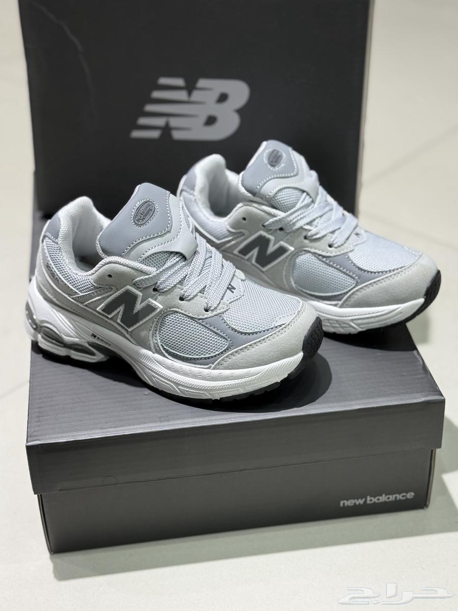New Balance children's shoes available in sizes from 30 to 3564559603944449113