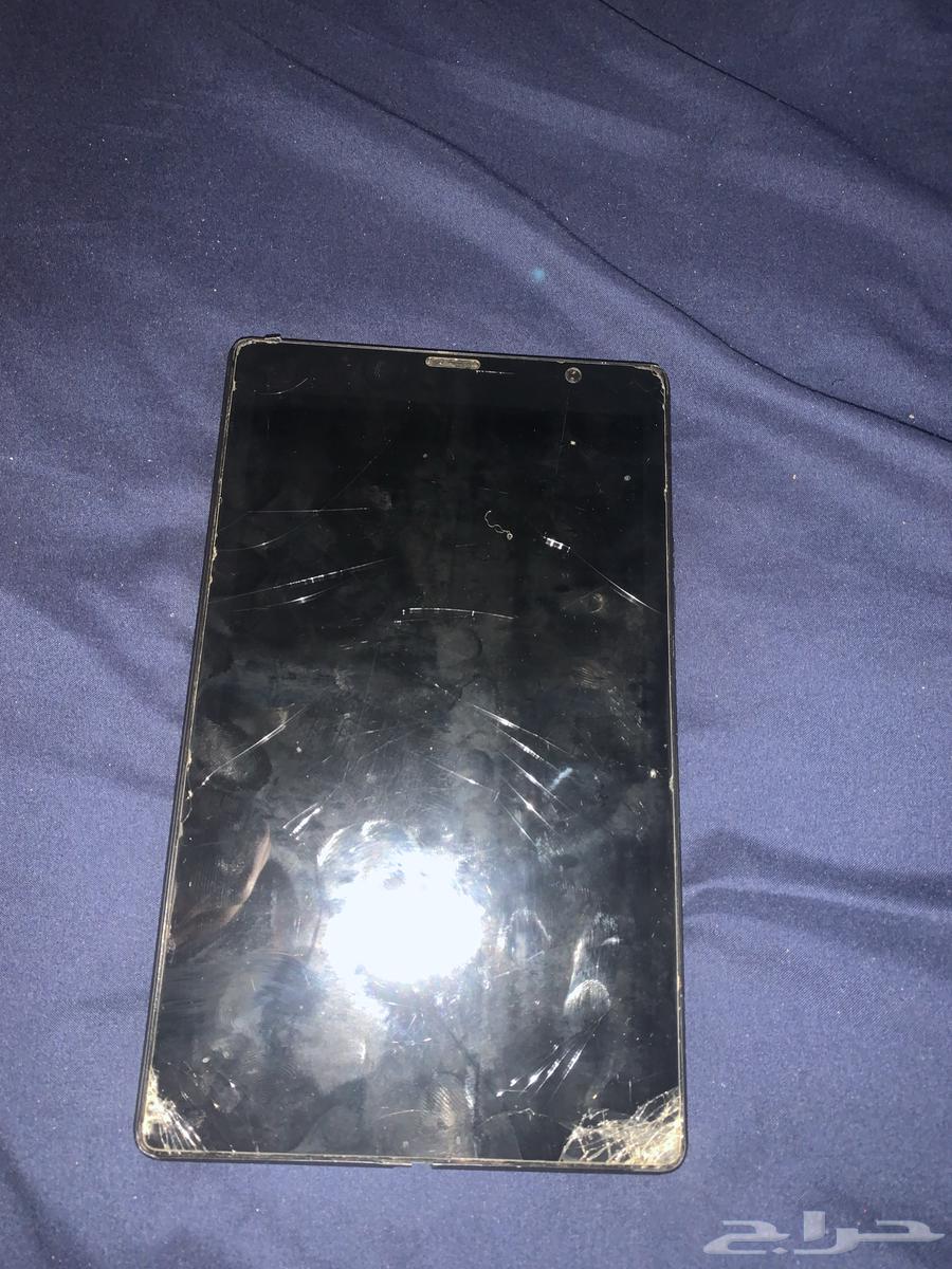 ايباد BRAVE شاشة مكسورة الامامية مفكوك بس شغال للبيع سوم64553482277889111