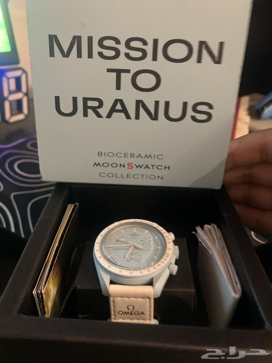 Omega Swatch Skyfall watch with scratches in the box64557433445121111