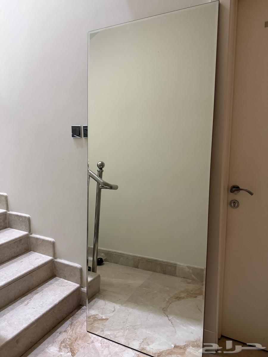 مراية نظيفة جدا64554286668418111