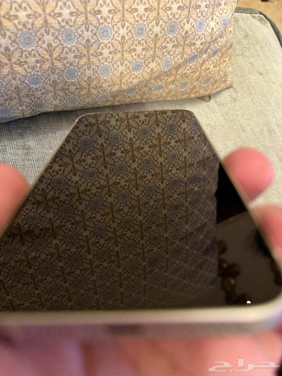 iPhone 12 regular64561135977091111