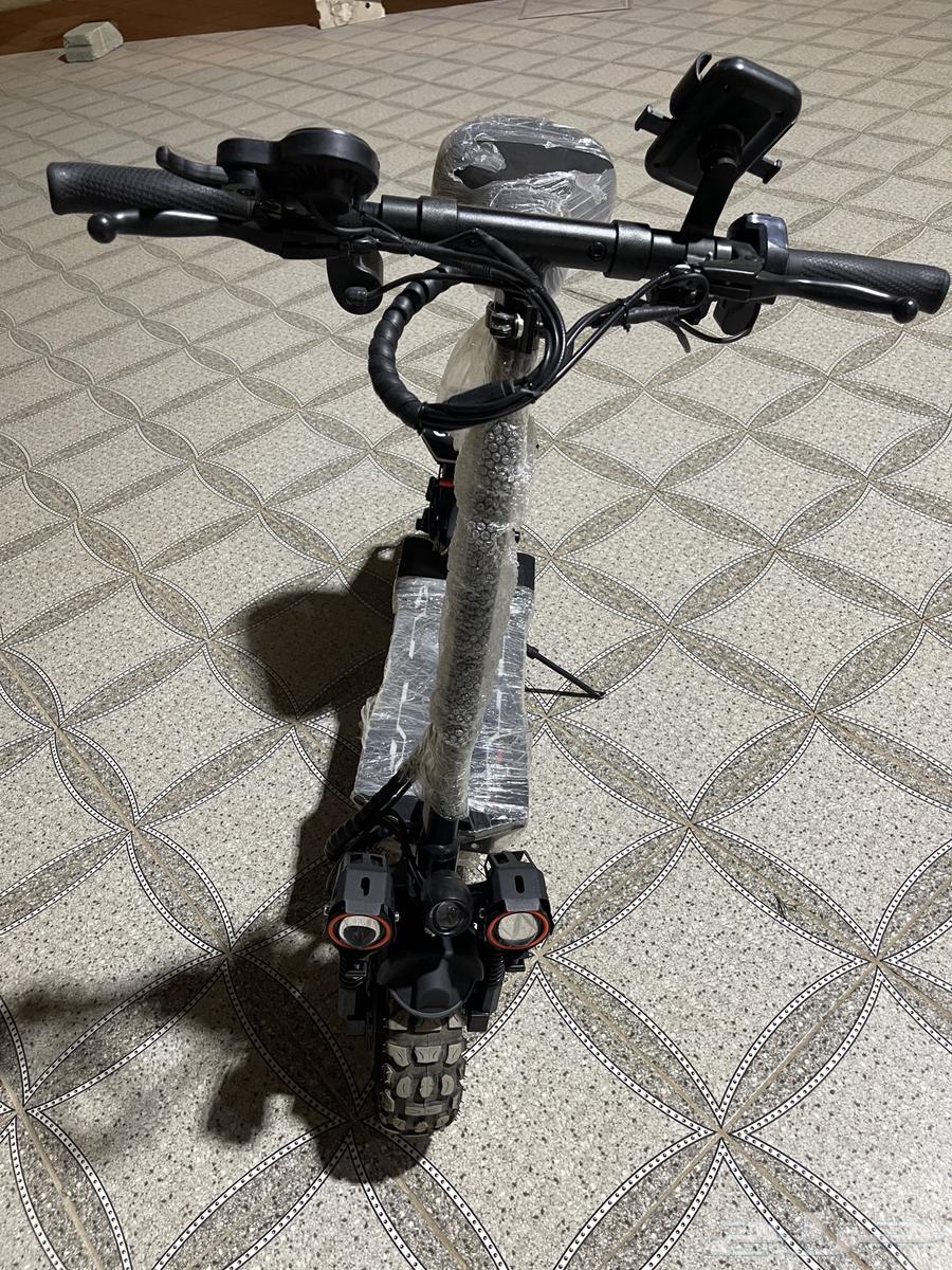 Scooter for sale, new and large64561925729027113