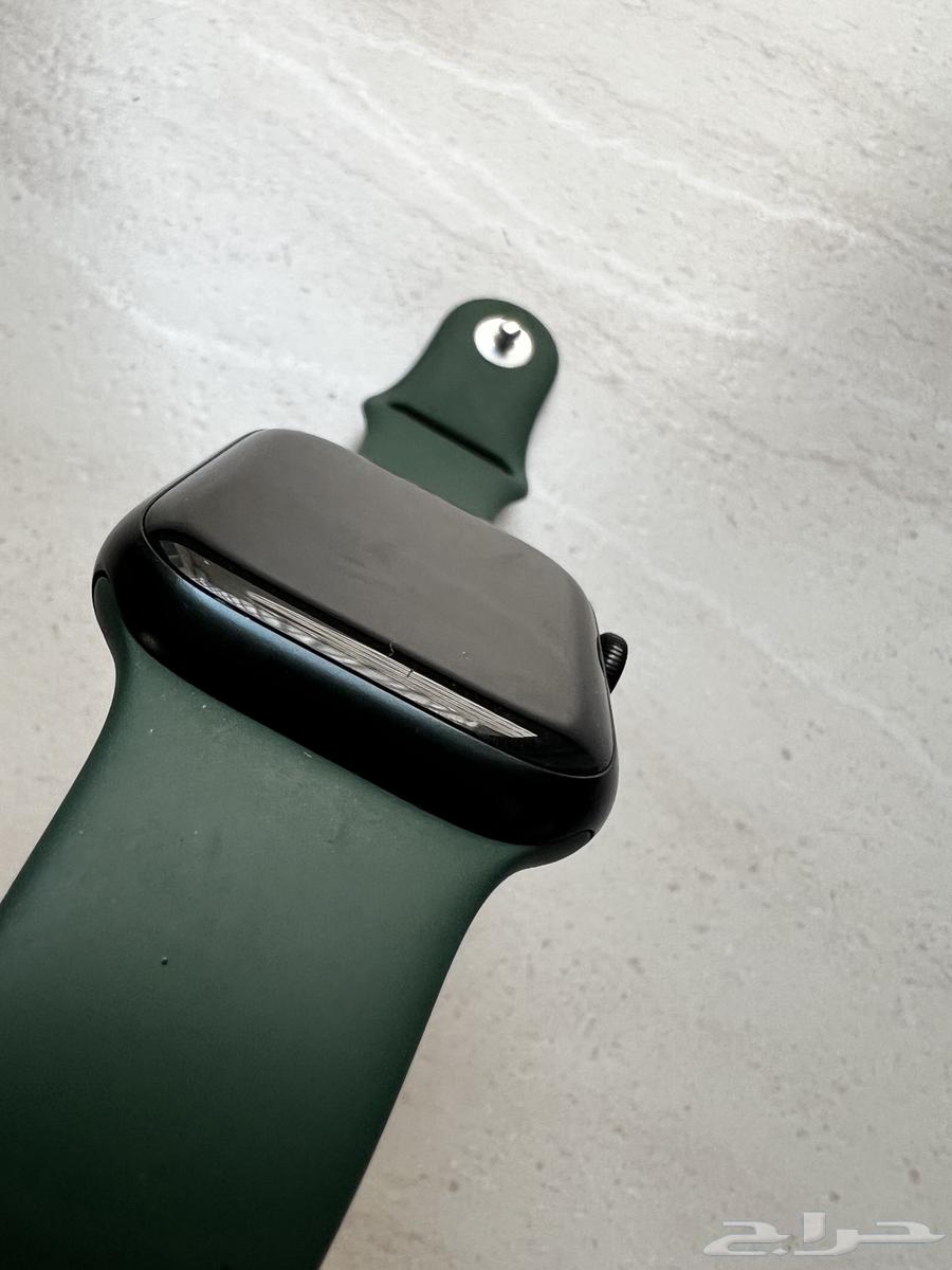ساعة ابل 7 مقاس 45 نظيفه جدا و جميع ملحقاتها64555630723585114