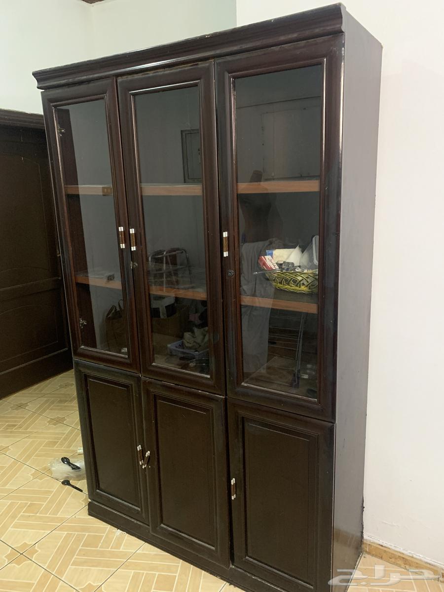 دولاب بحالة جيدة64557586861059110