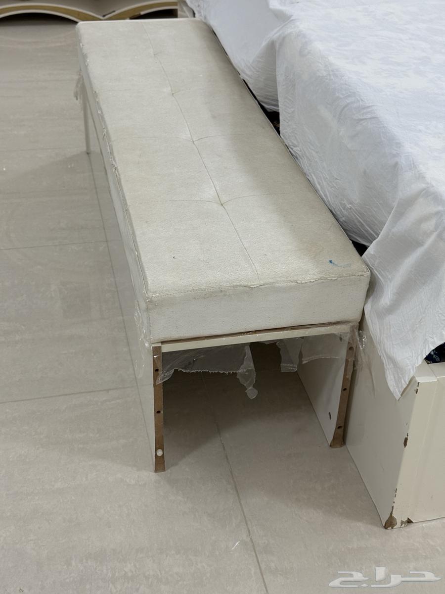 غرفة نوم مستعمله للبيع بدون دولاب64554718231171114