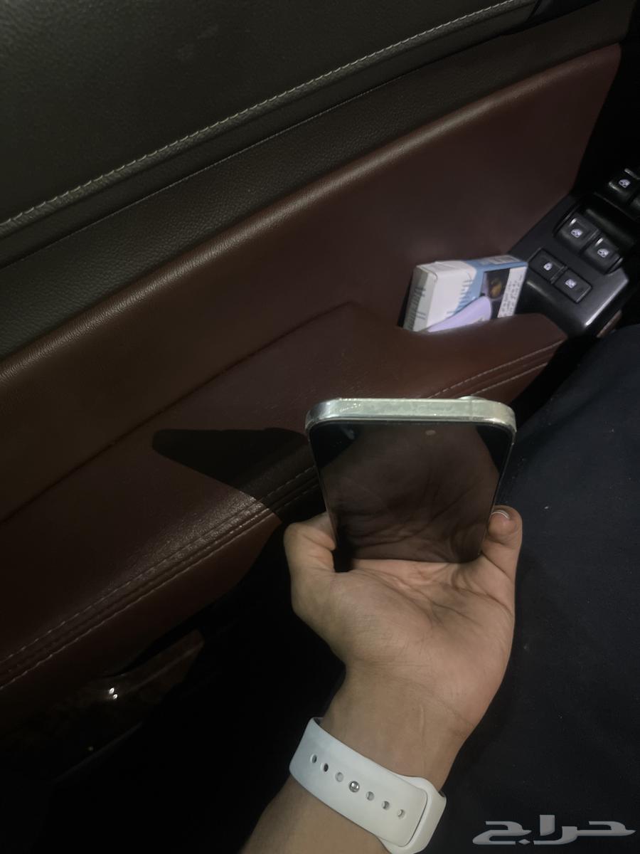 ايفون 15 برو 12864562431604483113