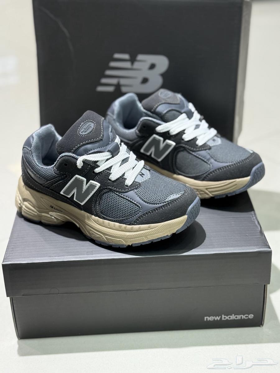 New Balance children's shoes available in sizes from 30 to 3564559603944449110