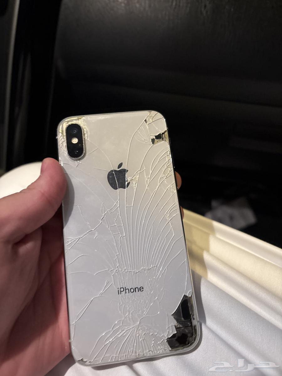 ايفون x مكسور شاشه اماميه وخلفي للبيع تشليح على السوم64560220808067111