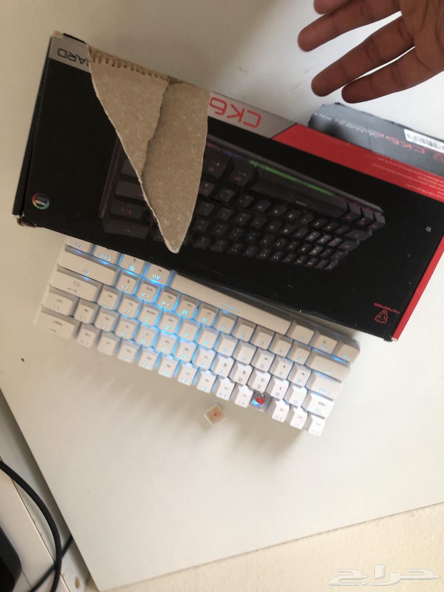 كيبورد k66 سوتش 3 مكسور بس يشتغل والباقي سليم64560809874946111