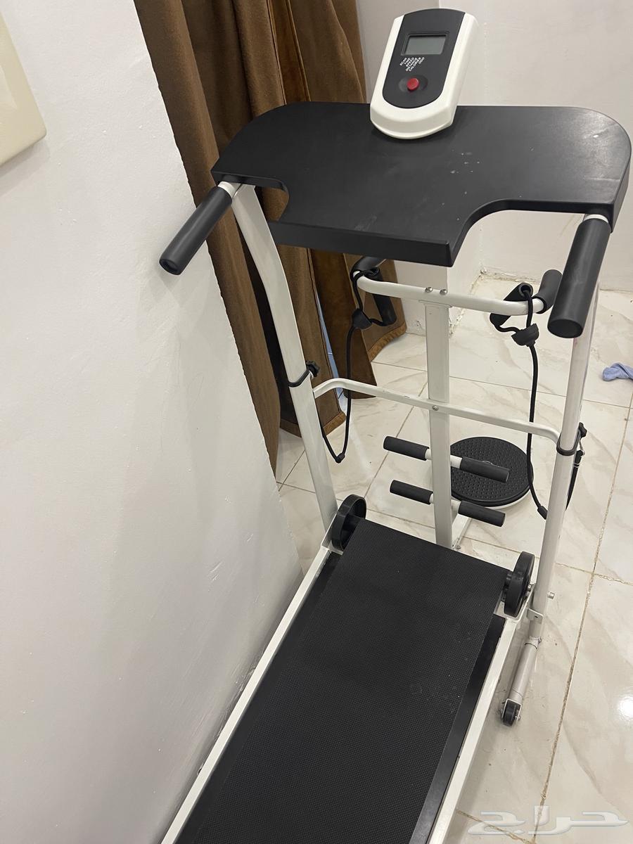 Treadmill with its accessories, very clean64558072790019112