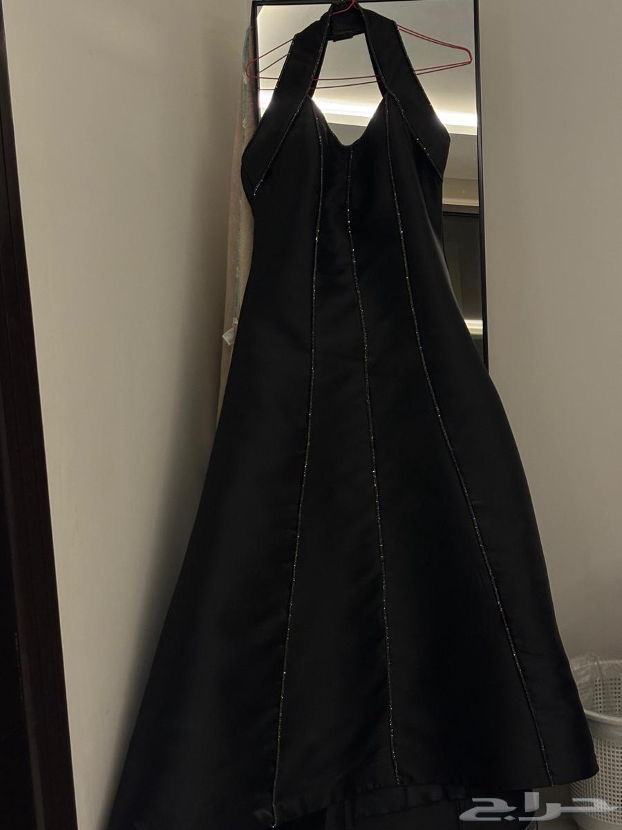 فستان فخم وجديد فقط لبس مرا واحده مافيه اي عيوب64559953140738110