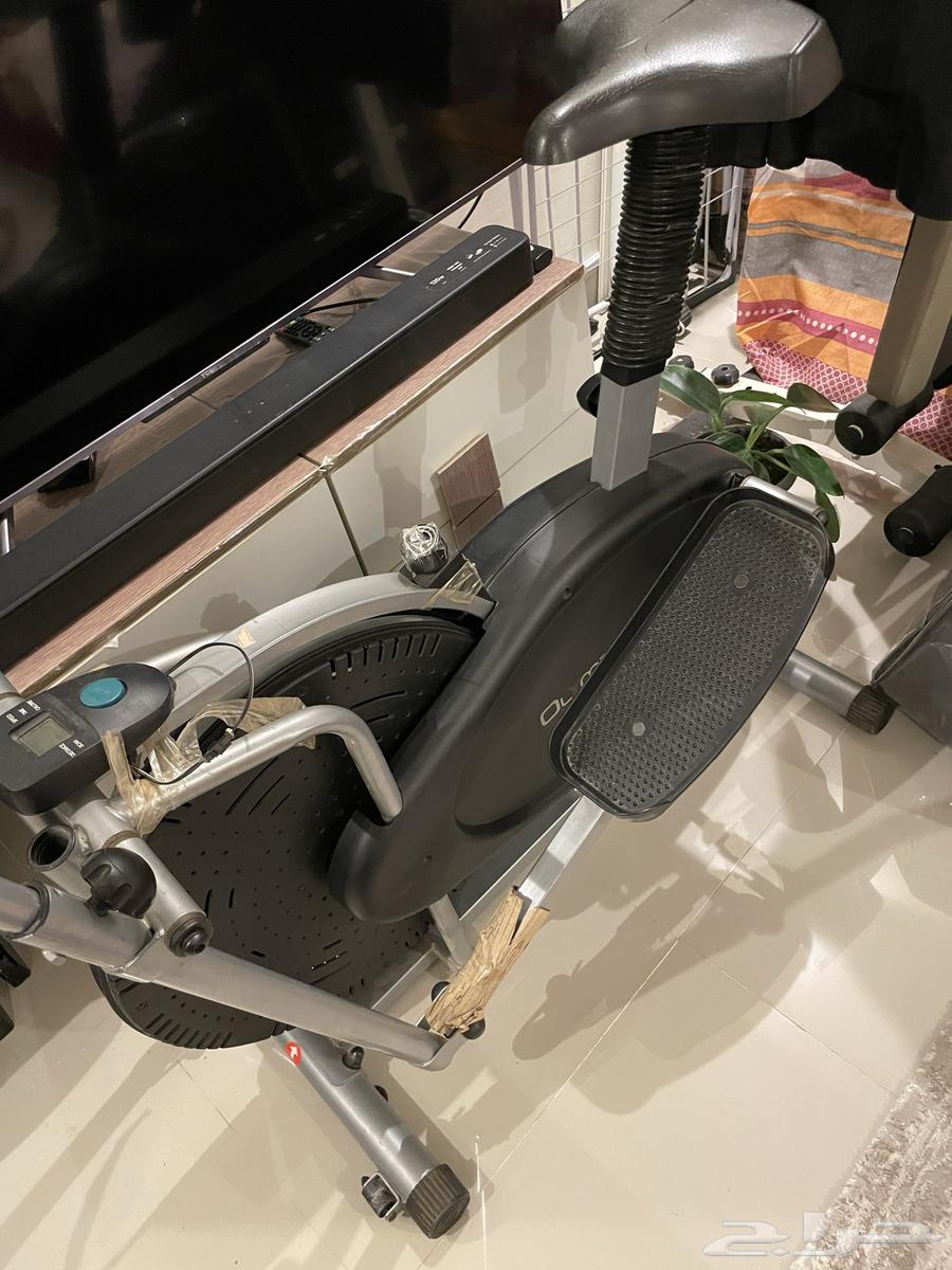 Abdominal machine and exercise wheel64554830036097111