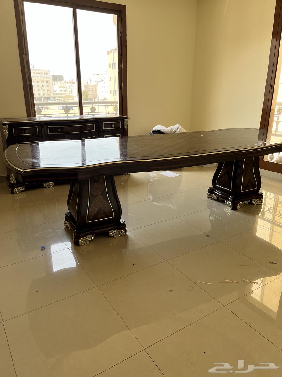 the dining table very big from Italy Excellent condition64559617657729110