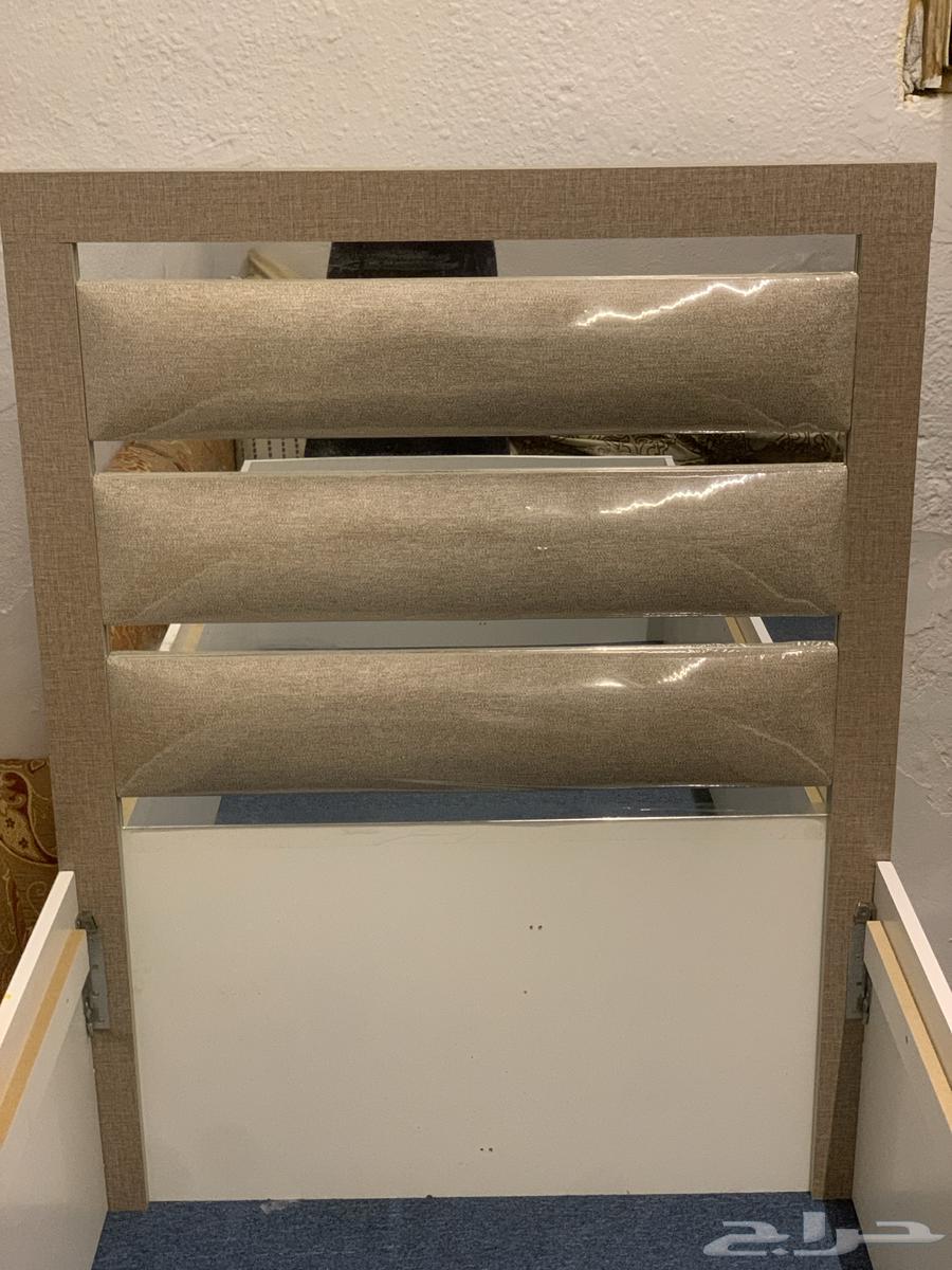 The bed is for sale, the customer disassembled it but the color is not suitable, price 35064554565556866112