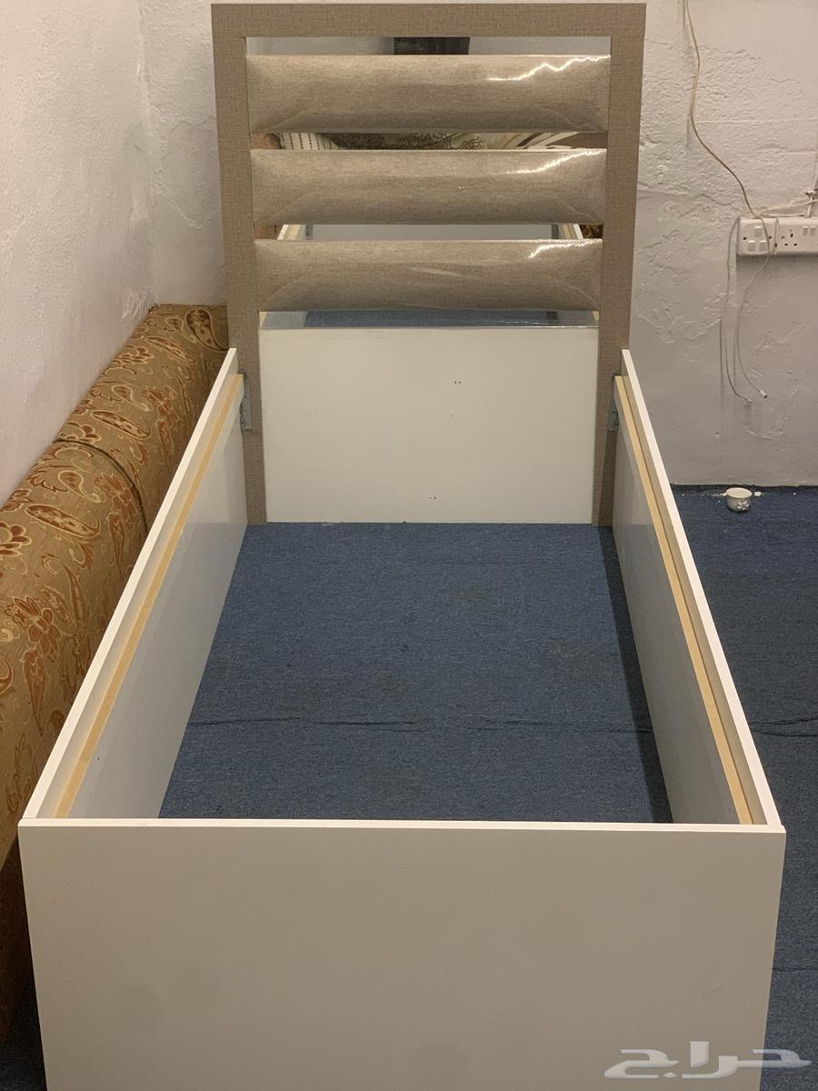 The bed is for sale, the customer disassembled it but the color is not suitable, price 35064554565556866111