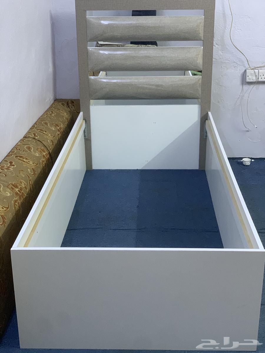 The bed is for sale, the customer disassembled it but the color is not suitable, price 35064554565556866110